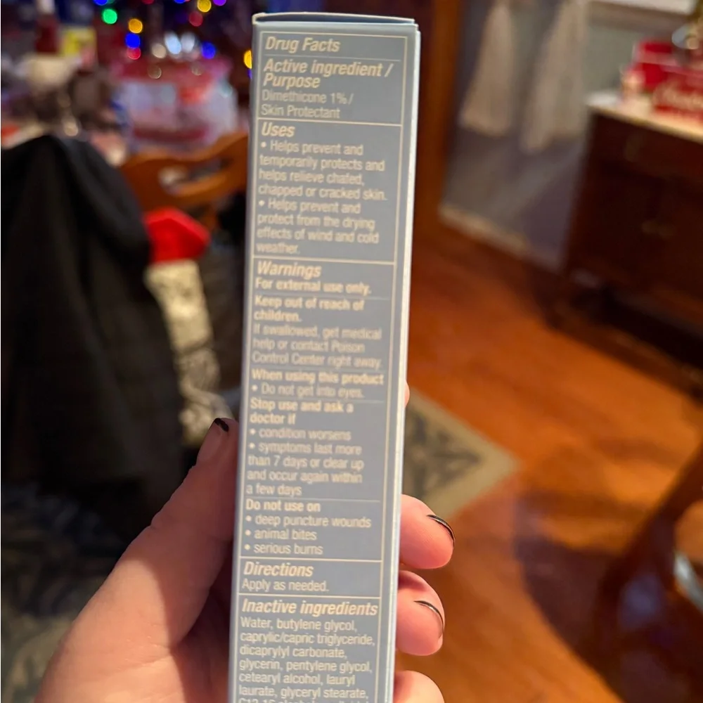 First Aid Beauty Ultra Repair Rescue Barrier Balm - Light Blue - Picture 2 of 5